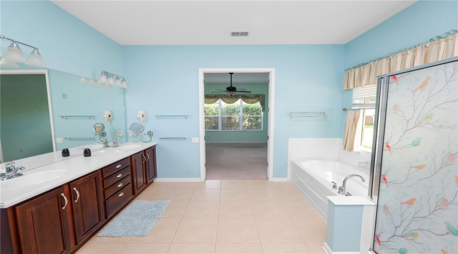 DAVENPORT, Florida 33837, 3 Bedrooms Bedrooms, ,2 BathroomsBathrooms,Residential,For Sale,ARENA,0,MFRL4962006