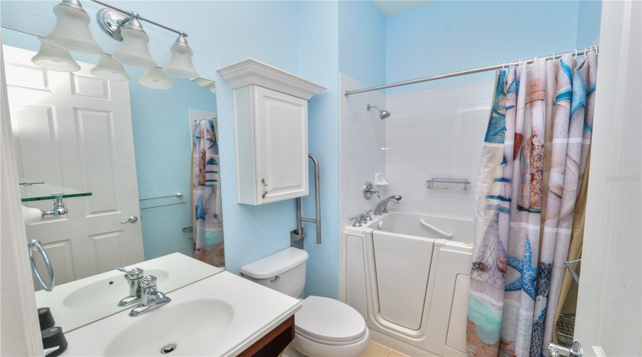 DAVENPORT, Florida 33837, 3 Bedrooms Bedrooms, ,2 BathroomsBathrooms,Residential,For Sale,ARENA,0,MFRL4962006