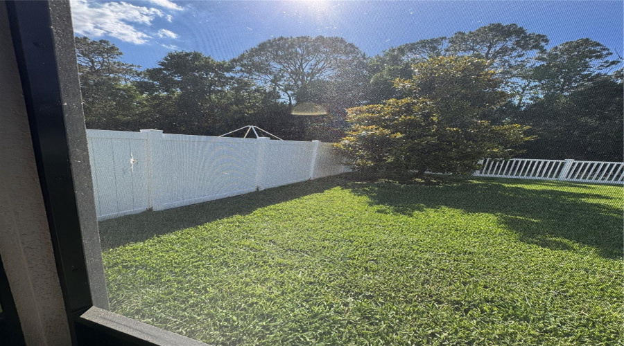 DAVENPORT, Florida 33896, 4 Bedrooms Bedrooms, ,2 BathroomsBathrooms,Residential,For Sale,SIESTA VISTA,0,MFRS5150064