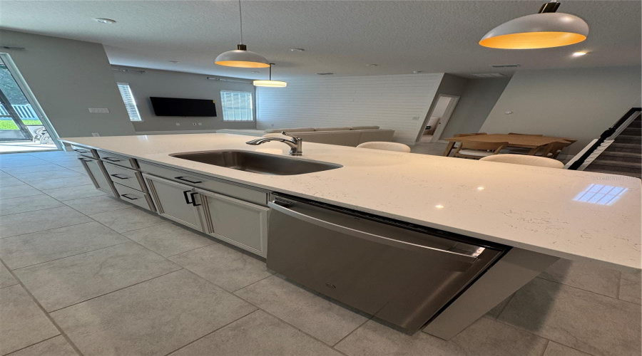 DAVENPORT, Florida 33896, 4 Bedrooms Bedrooms, ,2 BathroomsBathrooms,Residential,For Sale,SIESTA VISTA,0,MFRS5150064