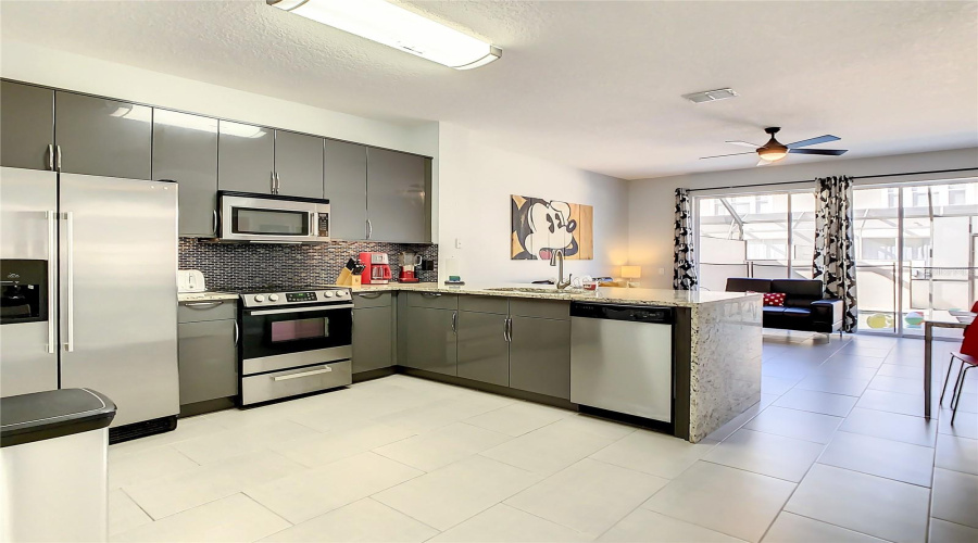 KISSIMMEE, Florida 34747, 3 Bedrooms Bedrooms, ,3 BathroomsBathrooms,Residential,For Sale,SILVER PALM,0,MFRO6409310