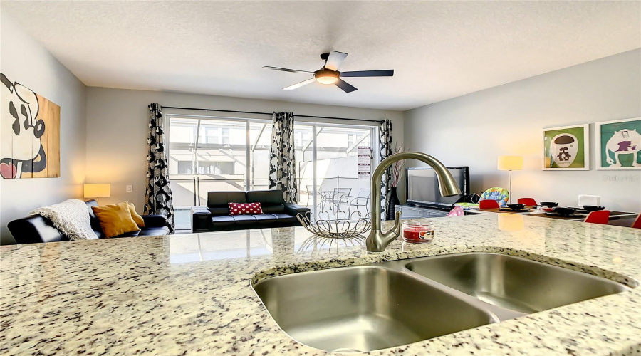 KISSIMMEE, Florida 34747, 3 Bedrooms Bedrooms, ,3 BathroomsBathrooms,Residential,For Sale,SILVER PALM,0,MFRO6409310