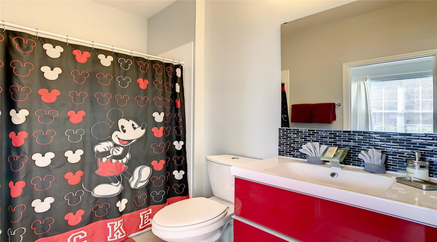KISSIMMEE, Florida 34747, 3 Bedrooms Bedrooms, ,3 BathroomsBathrooms,Residential,For Sale,SILVER PALM,0,MFRO6409310