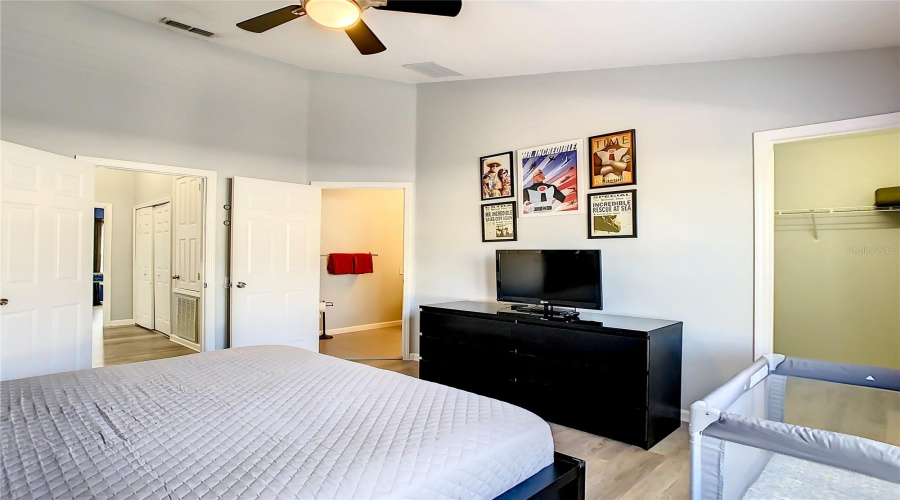 KISSIMMEE, Florida 34747, 3 Bedrooms Bedrooms, ,3 BathroomsBathrooms,Residential,For Sale,SILVER PALM,0,MFRO6409310