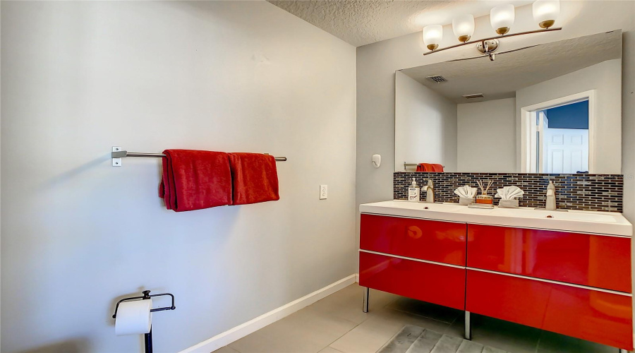 KISSIMMEE, Florida 34747, 3 Bedrooms Bedrooms, ,3 BathroomsBathrooms,Residential,For Sale,SILVER PALM,0,MFRO6409310
