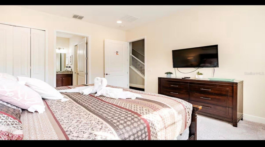 DAVENPORT, Florida 33896, 4 Bedrooms Bedrooms, ,3 BathroomsBathrooms,Residential,For Sale,CAPTIVA,0,MFRO6409312
