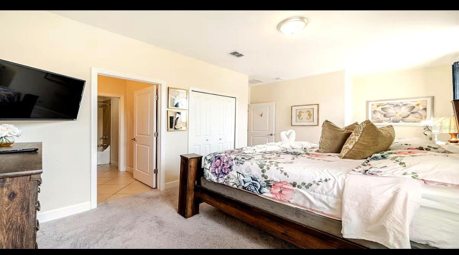 DAVENPORT, Florida 33896, 4 Bedrooms Bedrooms, ,3 BathroomsBathrooms,Residential,For Sale,CAPTIVA,0,MFRO6409312