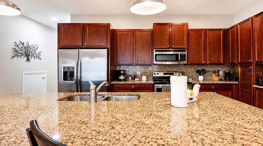 DAVENPORT, Florida 33896, 4 Bedrooms Bedrooms, ,3 BathroomsBathrooms,Residential,For Sale,CAPTIVA,0,MFRO6409312