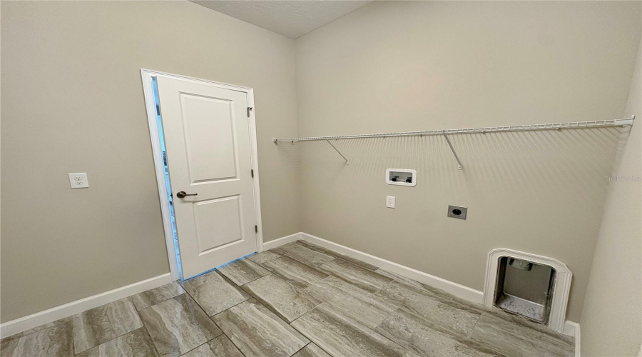 DAVENPORT, Florida 33837, 5 Bedrooms Bedrooms, ,5 BathroomsBathrooms,Residential,For Sale,SOLTERRA,0,MFRP4938770