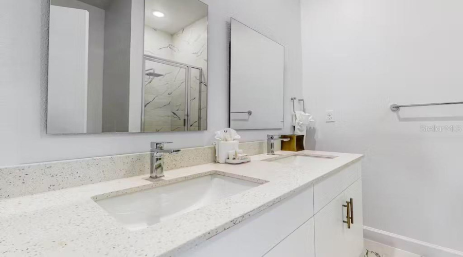 DAVENPORT, Florida 33896, 4 Bedrooms Bedrooms, ,4 BathroomsBathrooms,Residential,For Sale,TRIKOMO,0,MFRO6409292