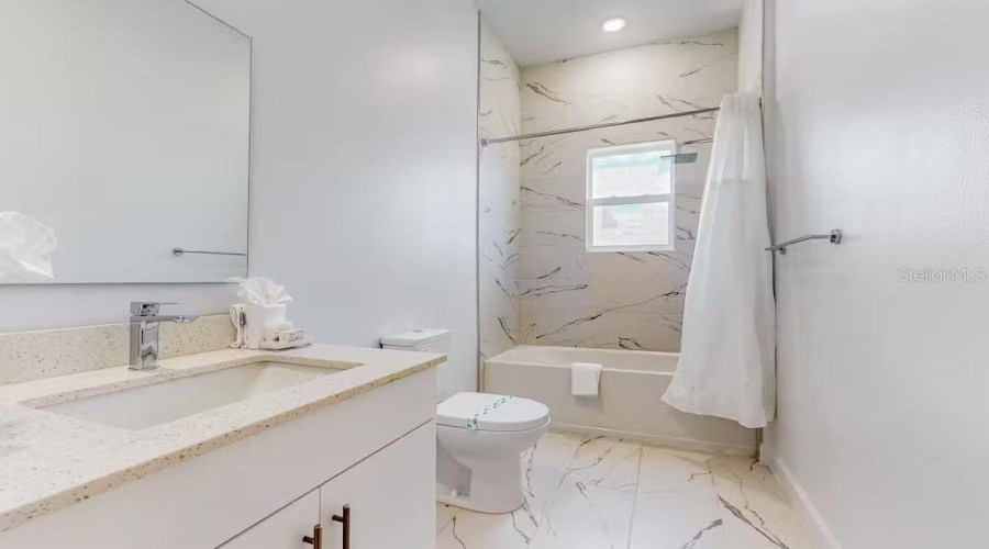 DAVENPORT, Florida 33896, 4 Bedrooms Bedrooms, ,4 BathroomsBathrooms,Residential,For Sale,TRIKOMO,0,MFRO6409292