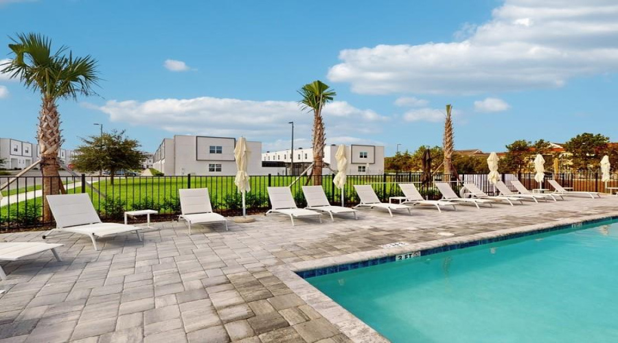 DAVENPORT, Florida 33896, 4 Bedrooms Bedrooms, ,4 BathroomsBathrooms,Residential,For Sale,TRIKOMO,0,MFRO6409292