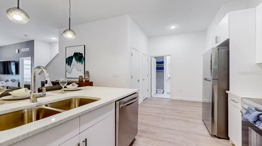 DAVENPORT, Florida 33896, 4 Bedrooms Bedrooms, ,4 BathroomsBathrooms,Residential,For Sale,TRIKOMO,0,MFRO6409292