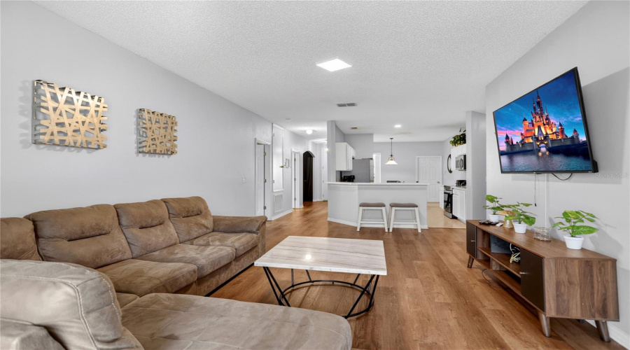 DAVENPORT, Florida 33837, 3 Bedrooms Bedrooms, ,2 BathroomsBathrooms,Residential,For Sale,SUNSET VIEW,0,MFRO6407760