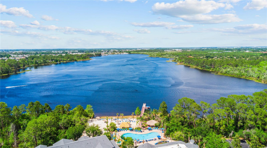 Alfresco or inside dining is available in the Tradewinds restaurants.  This section of Bahama Bay offers an additional pool, 2 spas, man-made beach front, fishing pier, volleyball and more....