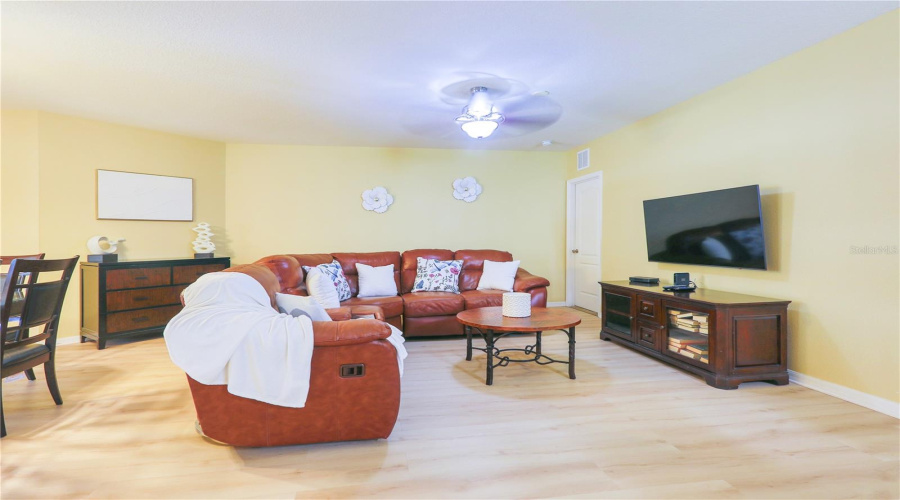 KISSIMMEE, Florida 34747, 5 Bedrooms Bedrooms, ,4 BathroomsBathrooms,Residential,For Sale,STROMBOLI,0,MFRO6286908