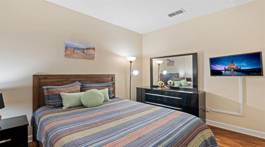 KISSIMMEE, Florida 34747, 5 Bedrooms Bedrooms, ,4 BathroomsBathrooms,Residential,For Sale,BEACH PALM,0,MFRO6409330