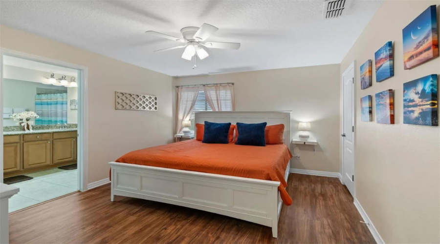 KISSIMMEE, Florida 34747, 5 Bedrooms Bedrooms, ,4 BathroomsBathrooms,Residential,For Sale,BEACH PALM,0,MFRO6409330