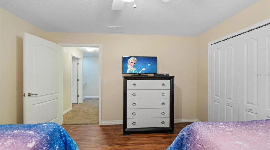 KISSIMMEE, Florida 34747, 5 Bedrooms Bedrooms, ,4 BathroomsBathrooms,Residential,For Sale,BEACH PALM,0,MFRO6409330