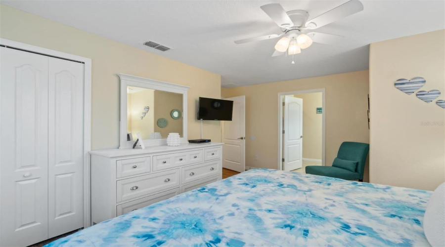 KISSIMMEE, Florida 34747, 5 Bedrooms Bedrooms, ,4 BathroomsBathrooms,Residential,For Sale,BEACH PALM,0,MFRO6409330