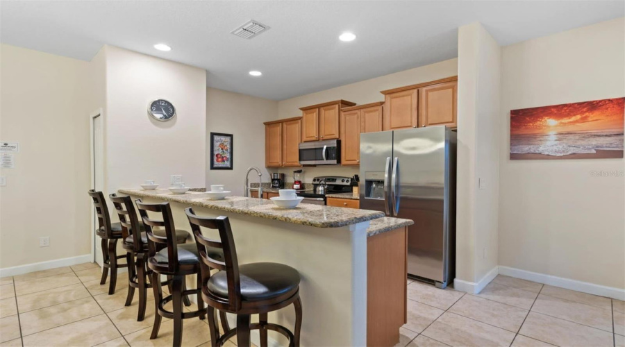 KISSIMMEE, Florida 34747, 5 Bedrooms Bedrooms, ,4 BathroomsBathrooms,Residential,For Sale,BEACH PALM,0,MFRO6409330