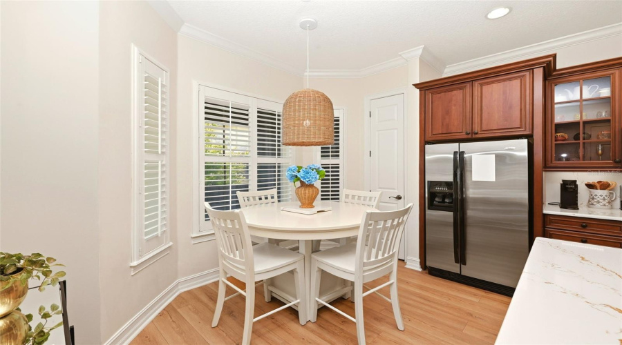 Bkfast Nook in kitchen
