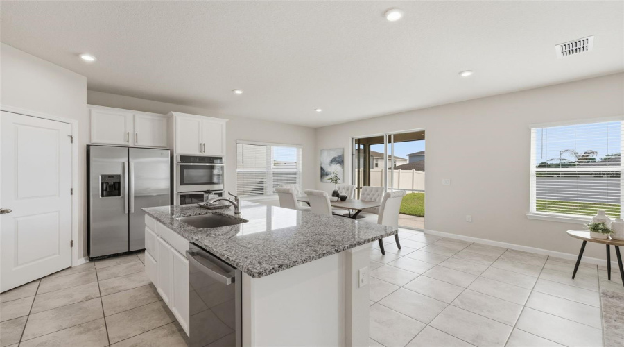 DAVENPORT, Florida 33837, 3 Bedrooms Bedrooms, ,2 BathroomsBathrooms,Residential,For Sale,SYDNEY,0,MFRO6409183