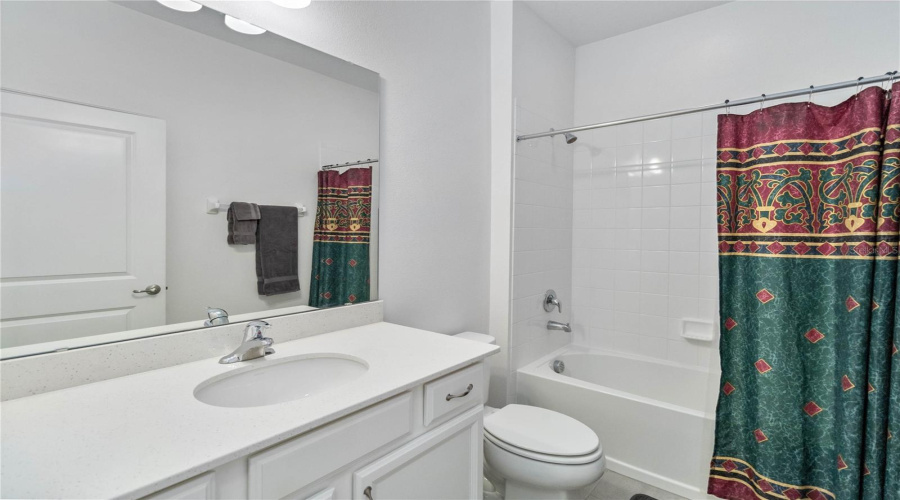 DAVENPORT, Florida 33837, 3 Bedrooms Bedrooms, ,2 BathroomsBathrooms,Residential,For Sale,SAPPHIRE,0,MFRO6409066