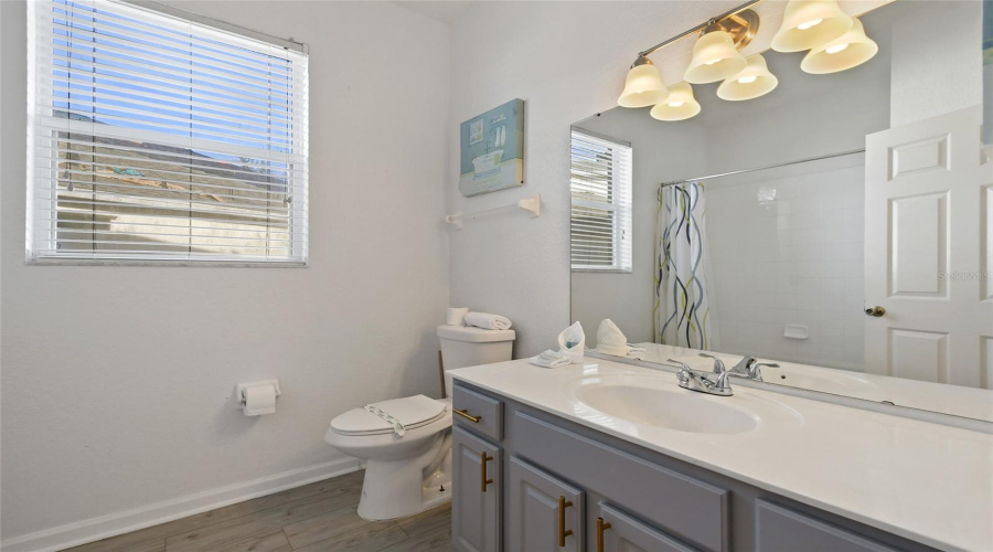 KISSIMMEE, Florida 34747, 6 Bedrooms Bedrooms, ,4 BathroomsBathrooms,Residential,For Sale,BASNETT,0,MFRO6373708