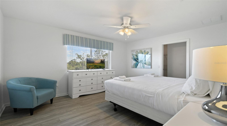 KISSIMMEE, Florida 34747, 6 Bedrooms Bedrooms, ,4 BathroomsBathrooms,Residential,For Sale,BASNETT,0,MFRO6373708