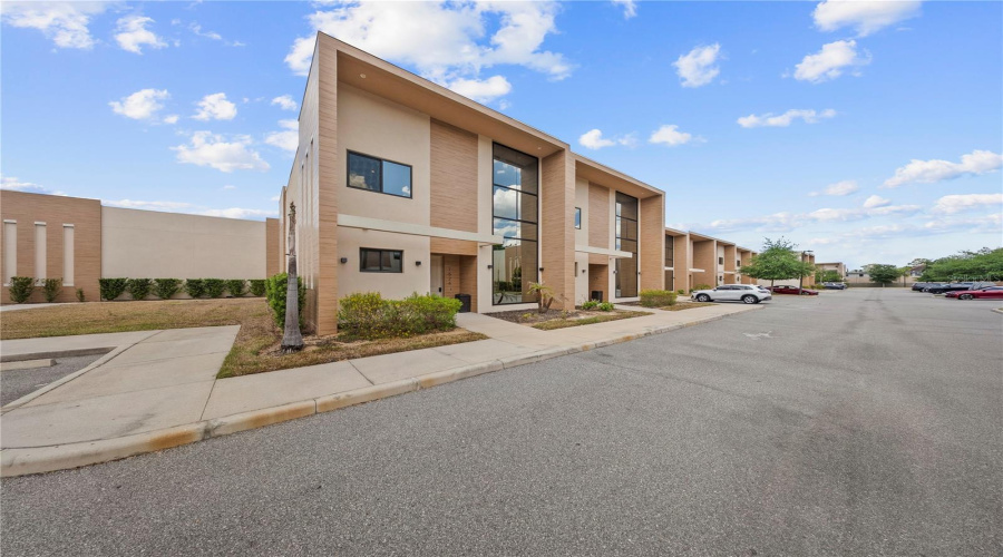 KISSIMMEE, Florida 34747, 4 Bedrooms Bedrooms, ,4 BathroomsBathrooms,Residential,For Sale,BROOKLYN,0,MFRO6409072