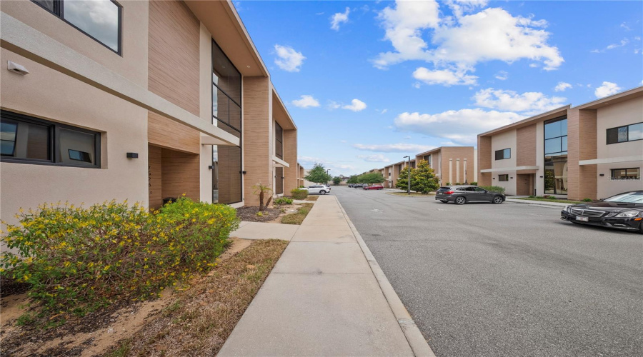 KISSIMMEE, Florida 34747, 4 Bedrooms Bedrooms, ,4 BathroomsBathrooms,Residential,For Sale,BROOKLYN,0,MFRO6409072