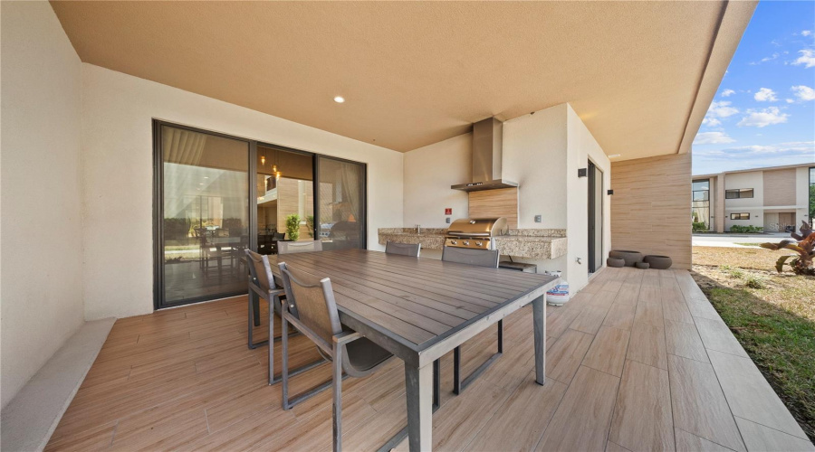KISSIMMEE, Florida 34747, 4 Bedrooms Bedrooms, ,4 BathroomsBathrooms,Residential,For Sale,BROOKLYN,0,MFRO6409072