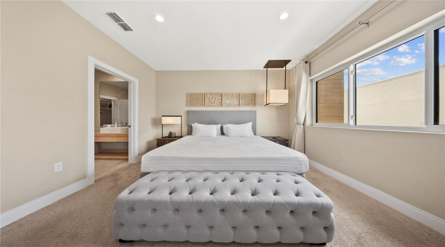 KISSIMMEE, Florida 34747, 4 Bedrooms Bedrooms, ,4 BathroomsBathrooms,Residential,For Sale,BROOKLYN,0,MFRO6409072