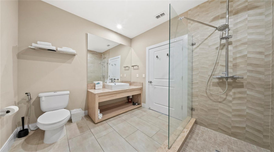 KISSIMMEE, Florida 34747, 4 Bedrooms Bedrooms, ,4 BathroomsBathrooms,Residential,For Sale,BROOKLYN,0,MFRO6409072