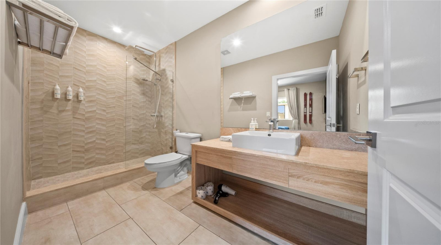 KISSIMMEE, Florida 34747, 4 Bedrooms Bedrooms, ,4 BathroomsBathrooms,Residential,For Sale,BROOKLYN,0,MFRO6409072