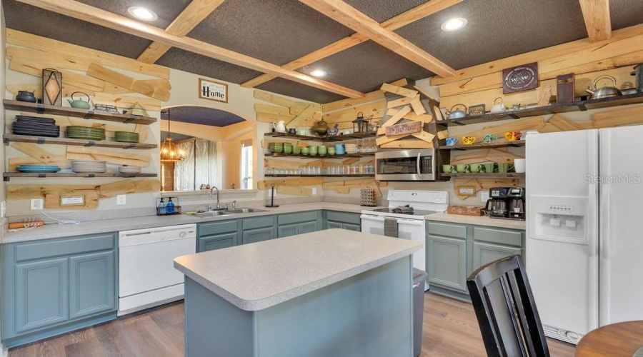 KISSIMMEE, Florida 34747, 7 Bedrooms Bedrooms, ,4 BathroomsBathrooms,Residential,For Sale,SUNRISE KEY,0,MFRO6409259