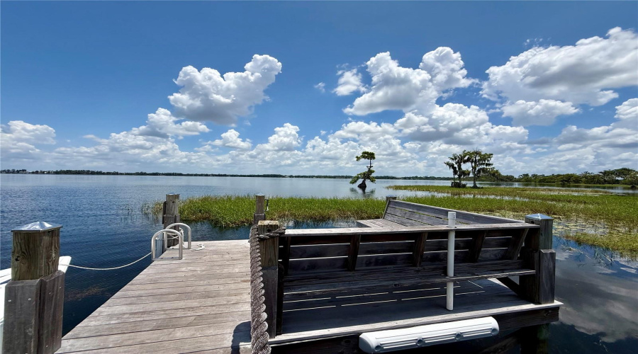Residents only community dock & access to Butler Chain of Lakes