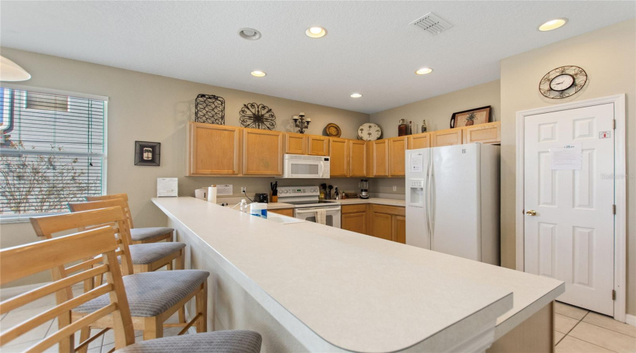 DAVENPORT, Florida 33897, 3 Bedrooms Bedrooms, ,2 BathroomsBathrooms,Residential,For Sale,BONVILLE,0,MFRO6409128
