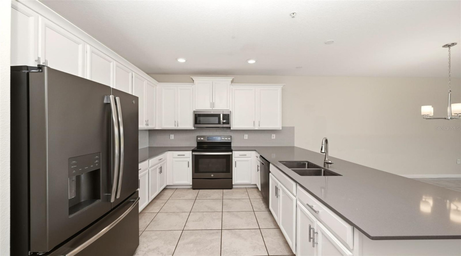 DAVENPORT, Florida 33896, 3 Bedrooms Bedrooms, ,2 BathroomsBathrooms,Residential,For Sale,OCEAN COURSE,0,MFRS5150304