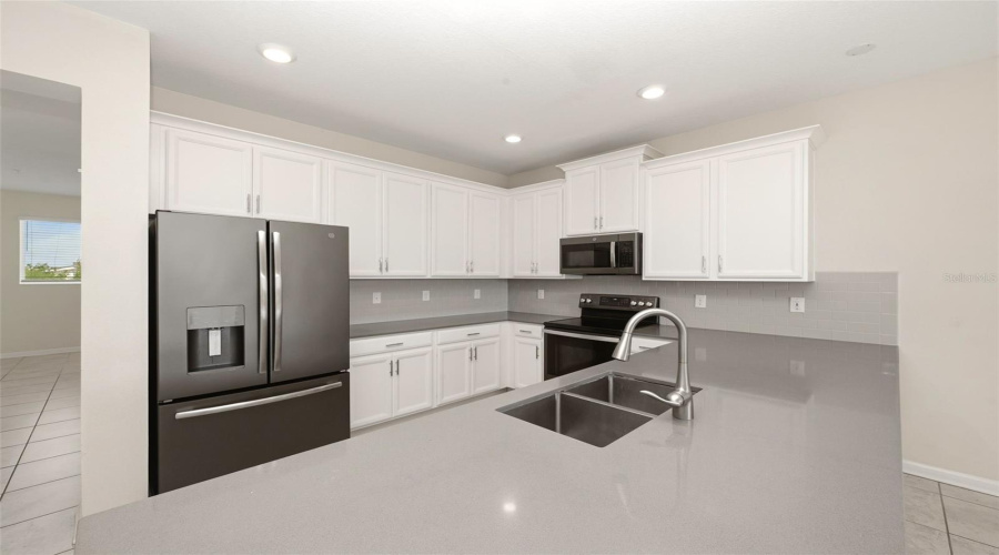 DAVENPORT, Florida 33896, 3 Bedrooms Bedrooms, ,2 BathroomsBathrooms,Residential,For Sale,OCEAN COURSE,0,MFRS5150304