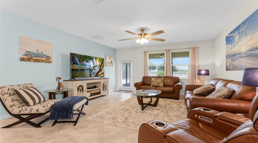 DAVENPORT, Florida 33896, 3 Bedrooms Bedrooms, ,2 BathroomsBathrooms,Residential,For Sale,BLACKWOLF RUN RD,0,MFRS5150290