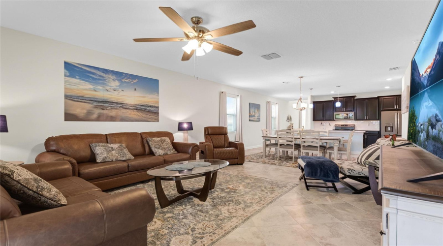 DAVENPORT, Florida 33896, 3 Bedrooms Bedrooms, ,2 BathroomsBathrooms,Residential,For Sale,BLACKWOLF RUN RD,0,MFRS5150290