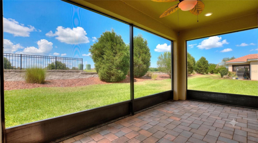 DAVENPORT, Florida 33896, 3 Bedrooms Bedrooms, ,2 BathroomsBathrooms,Residential,For Sale,BLACKWOLF RUN RD,0,MFRS5150290