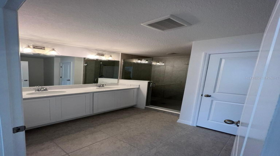 DAVENPORT, Florida 33896, 3 Bedrooms Bedrooms, ,2 BathroomsBathrooms,Residential,For Sale,LONGBOAT,0,MFRS5150354