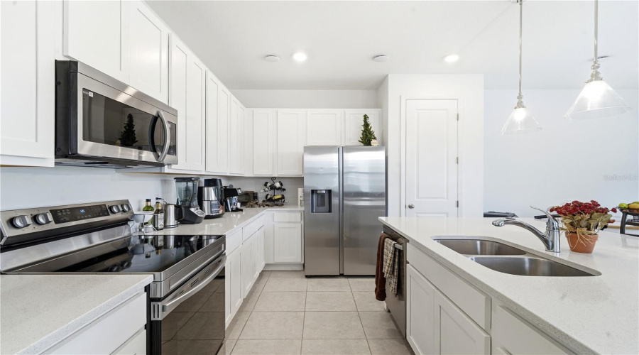DAVENPORT, Florida 33896, 3 Bedrooms Bedrooms, ,2 BathroomsBathrooms,Residential,For Sale,LONGBOAT,0,MFRS5150354