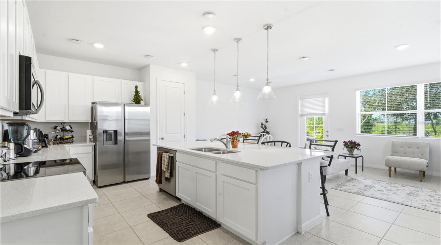 DAVENPORT, Florida 33896, 3 Bedrooms Bedrooms, ,2 BathroomsBathrooms,Residential,For Sale,LONGBOAT,0,MFRS5150354