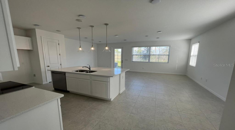 DAVENPORT, Florida 33896, 3 Bedrooms Bedrooms, ,2 BathroomsBathrooms,Residential,For Sale,LONGBOAT,0,MFRS5150354