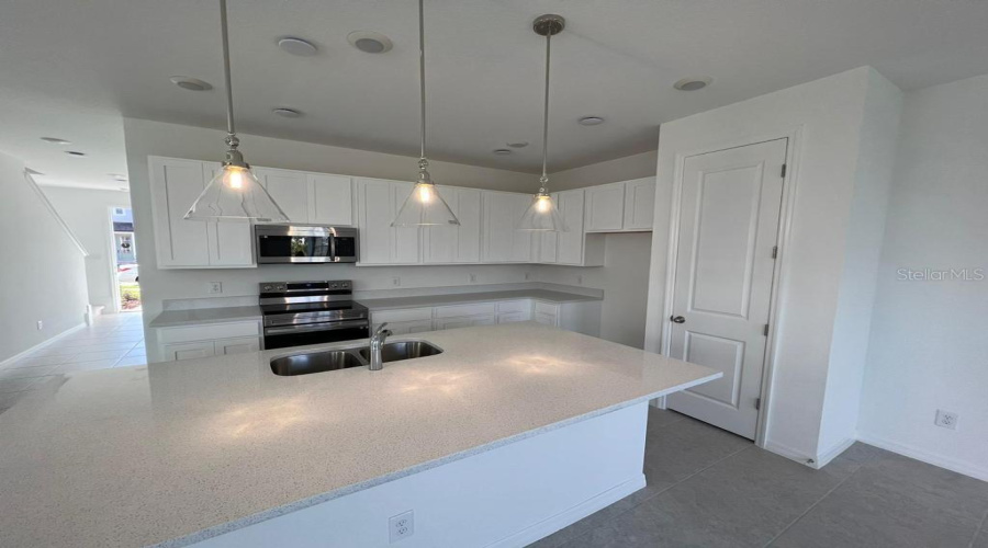 DAVENPORT, Florida 33896, 3 Bedrooms Bedrooms, ,2 BathroomsBathrooms,Residential,For Sale,LONGBOAT,0,MFRS5150354