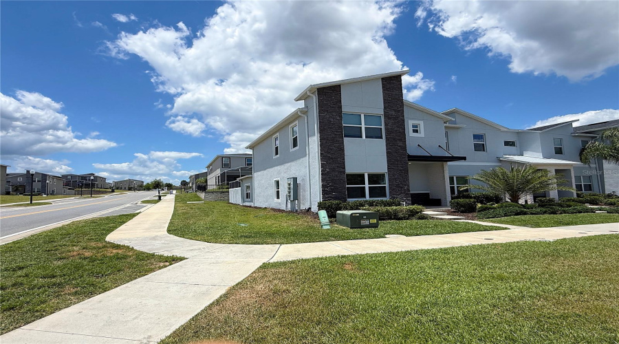 DAVENPORT, Florida 33896, 5 Bedrooms Bedrooms, ,4 BathroomsBathrooms,Residential,For Sale,SPLASH SHOT,0,MFRO6403610